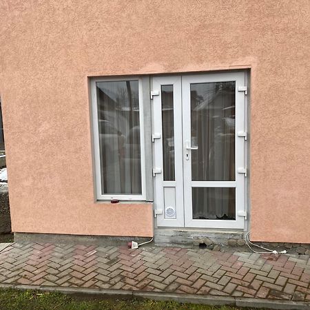 Apartamento Domashnya Oselya Verkhovyna Exterior foto