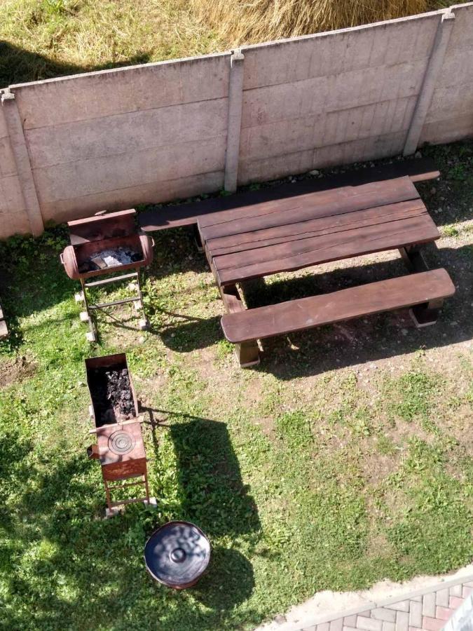 Apartamento Domashnya Oselya Verkhovyna Exterior foto