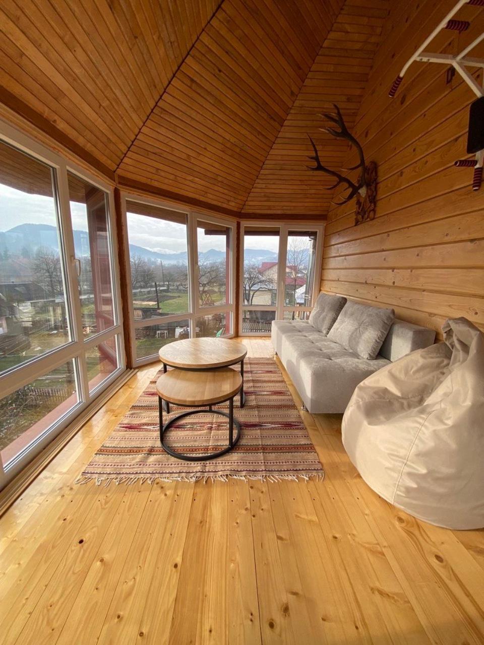 Apartamento Domashnya Oselya Verkhovyna Exterior foto