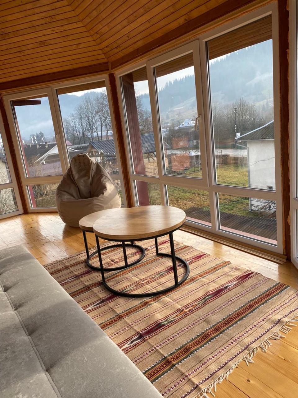 Apartamento Domashnya Oselya Verkhovyna Exterior foto