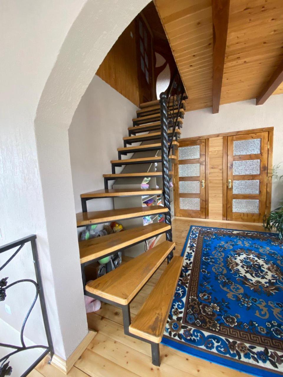 Apartamento Domashnya Oselya Verkhovyna Exterior foto