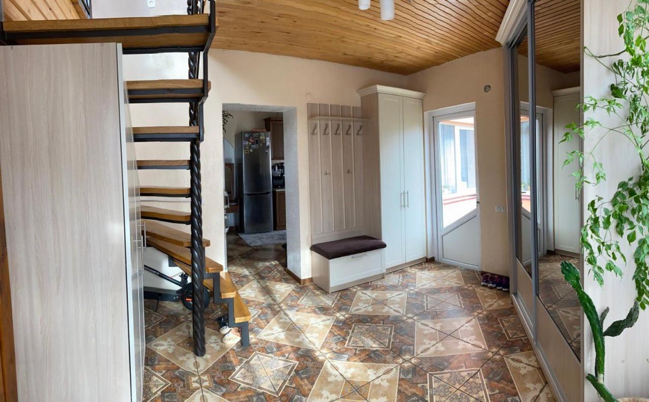 Apartamento Domashnya Oselya Verkhovyna Exterior foto