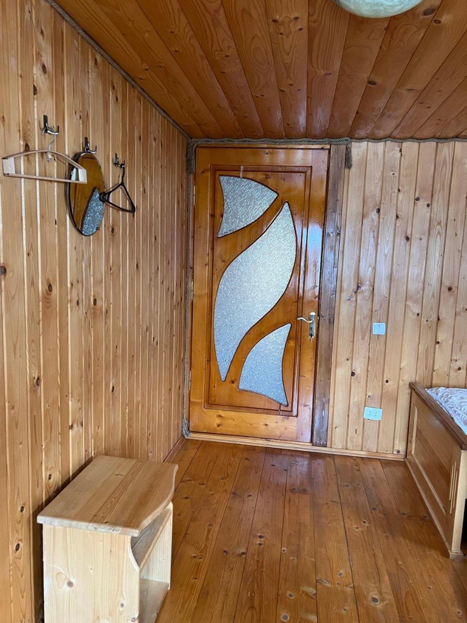 Apartamento Domashnya Oselya Verkhovyna Exterior foto