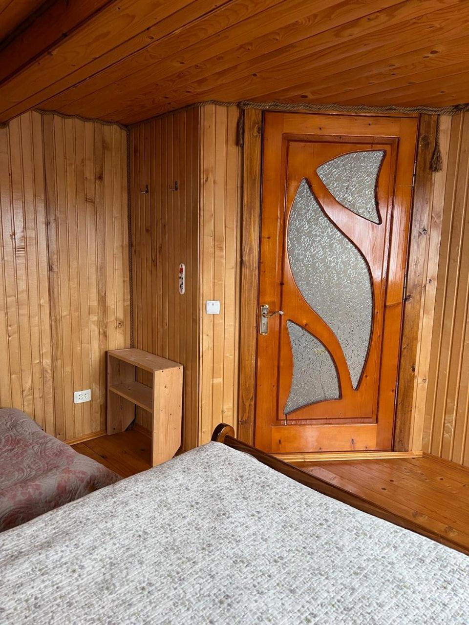 Apartamento Domashnya Oselya Verkhovyna Exterior foto