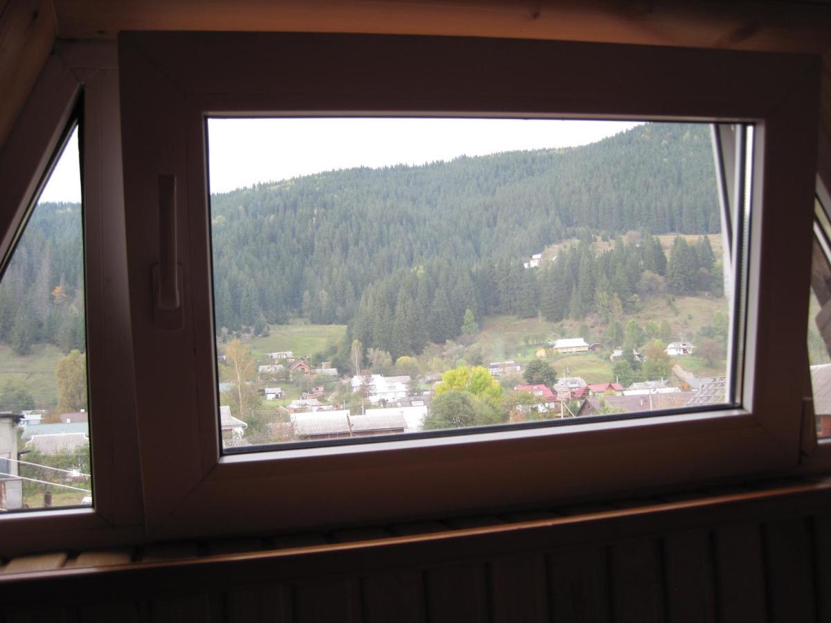 Apartamento Domashnya Oselya Verkhovyna Exterior foto