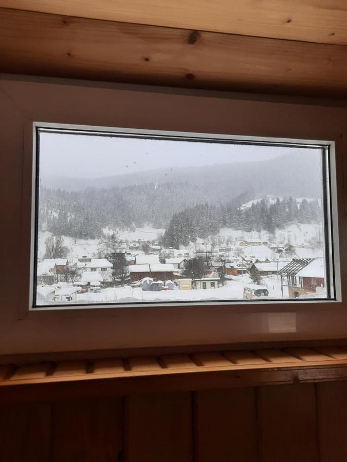 Apartamento Domashnya Oselya Verkhovyna Exterior foto